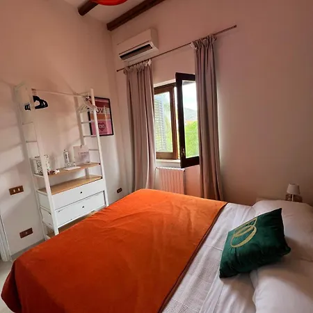 Domus Orestea Luxury Villa *