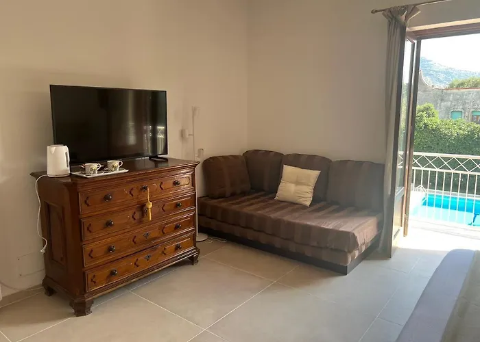 Domus Orestea Luxury Villa