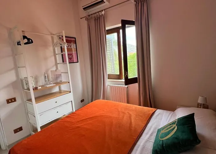 Domus Orestea Luxury Villa *