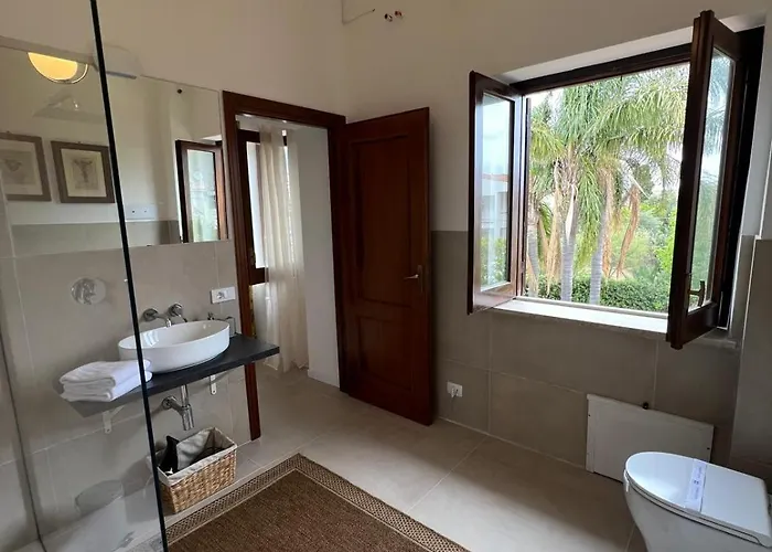 Domus Orestea Luxury Villa *