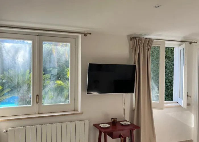 Domus Orestea Luxury Villa *